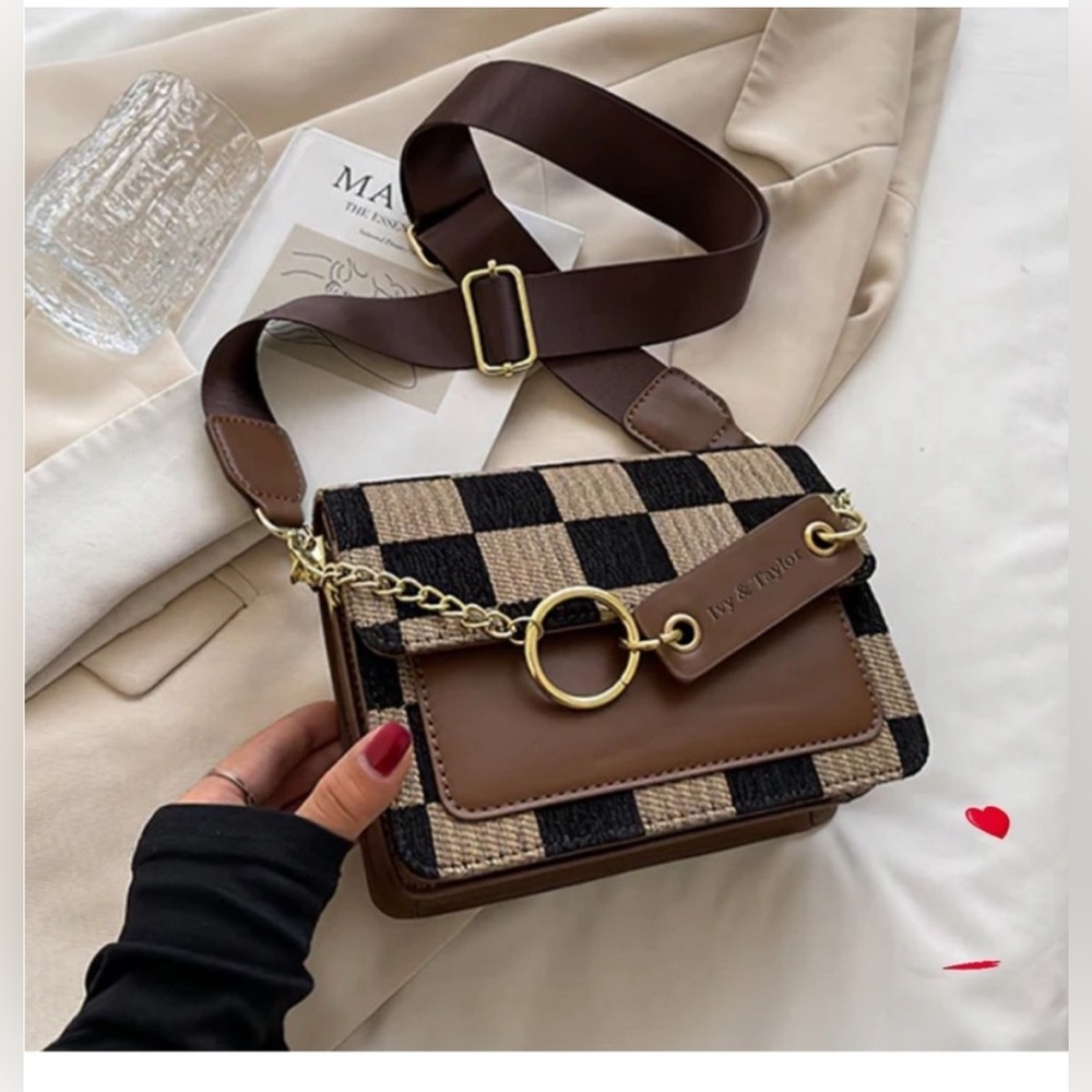 Ivy & Taylor Checked Purse